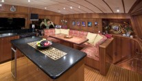 LADY DI -  Galley